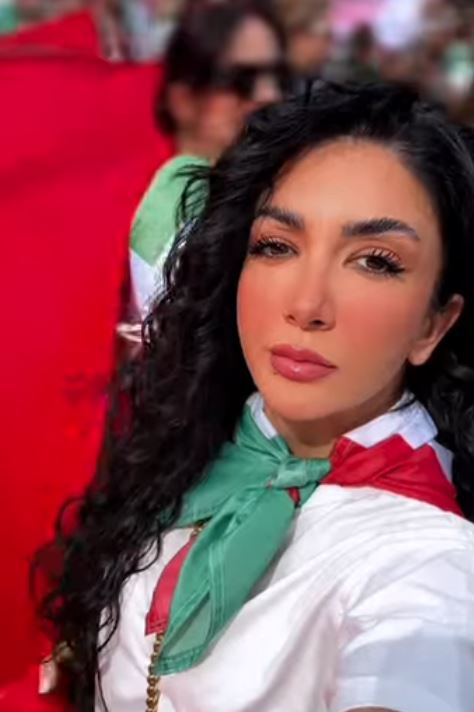 نیلوفر خزایل